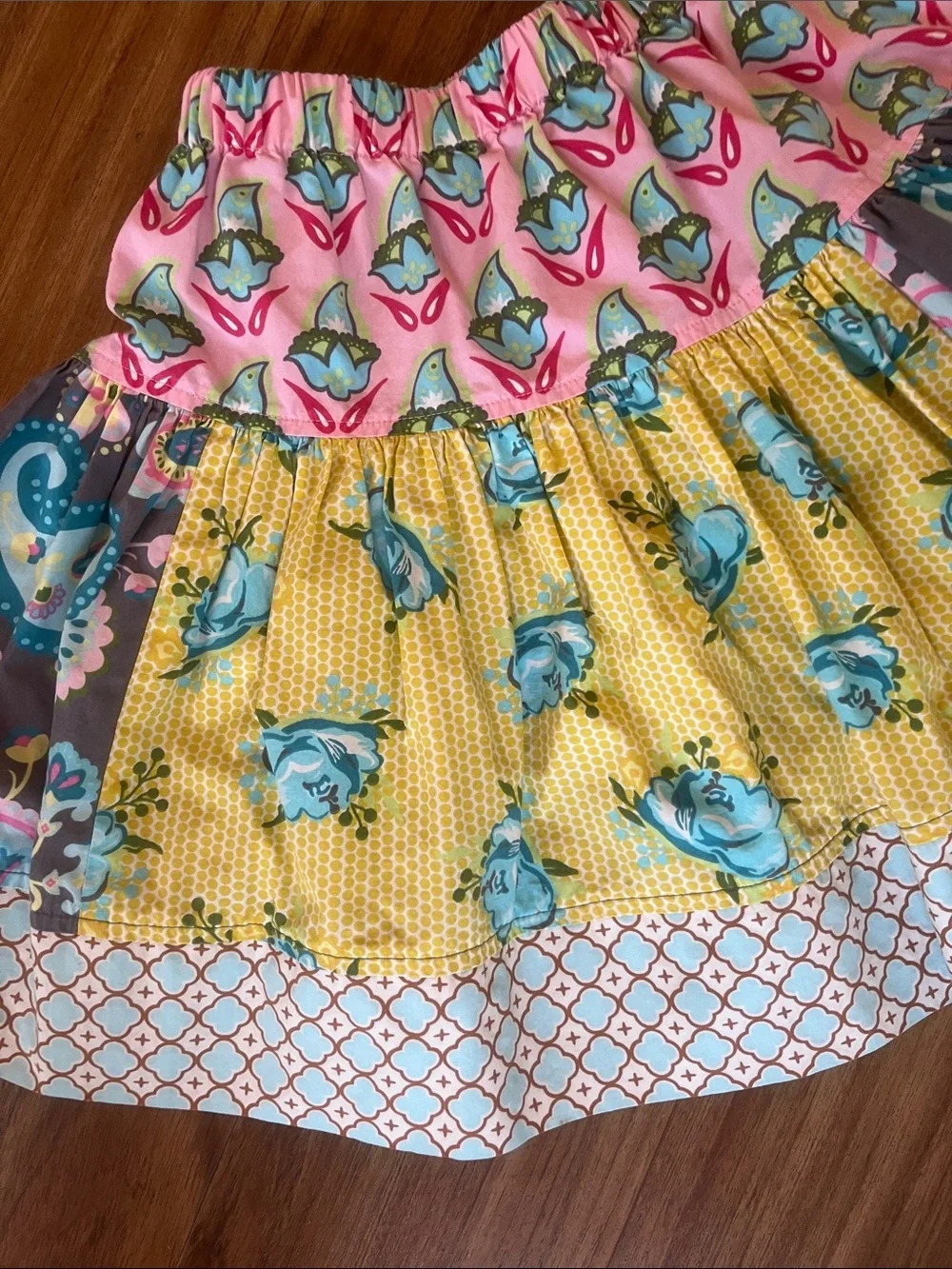 N/A colorful tiered